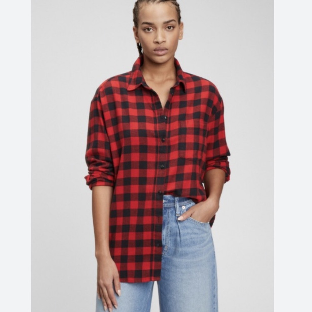 GAP Women Oversized Plaid Flannel Button Down Shirt-Red Buffalo Plaid | L